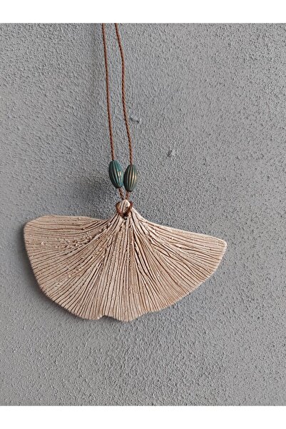 Atölye Paralian Ginkgo Biloba / Mabet Ağacı Figürlü El Yapımı Seramik Kolye (30-35 CM)