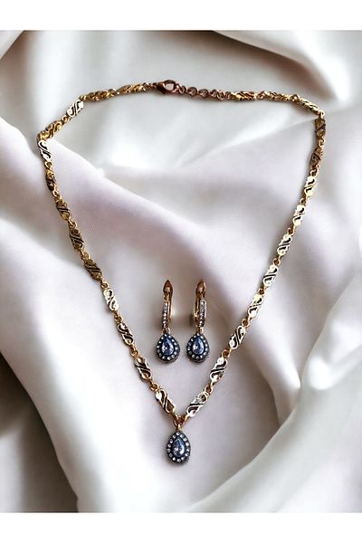 FAYRA ACCESSORIES Zircon Stone Detailed Water Drop Necklace and Earring Set