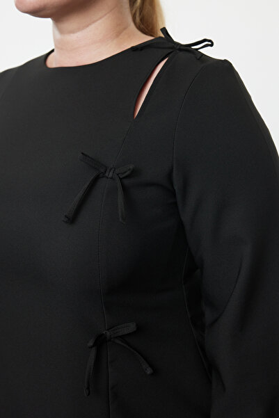 Trendyol Curve Μαύρο Μίνι Φόρεμα Plus Size - Φιόγκος/Κορδέλα, Υφαντό TBBAW25AH00048