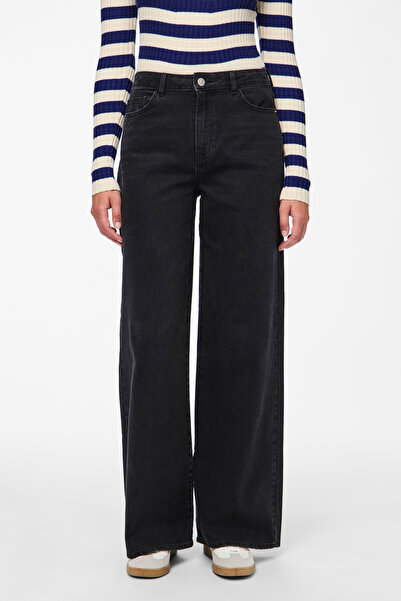 PIECES Džínsy so širokými nohami v chlpatom štýle --- Pranie: Čierna praná - SMD 229208 HW Fitting