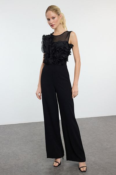 Trendyol Collection Gewebter schwarzer Jumpsuit – Tülldetails, TPRAW25TU00000