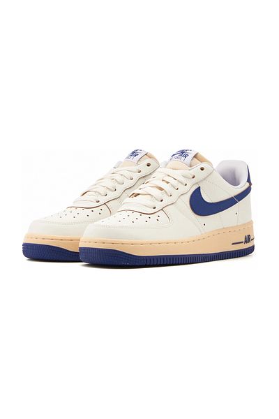 Nike Модел Air Force 1 07 - W Баскетболни обувки