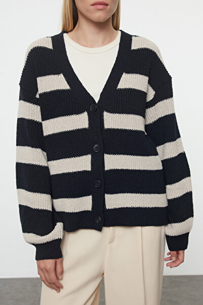 Trendyol Collection Sötétkék, puha textúrájú, széles szabású kötött kardigán - Fenntartható TWOAW25HI00313