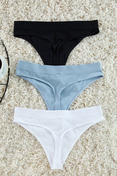 Trendyol Collection 3er-Pack schwarz-weiß-blaue nahtlose Strick-Tanga-Höschen THMAW25KU00021
