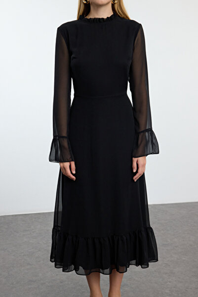 Trendyol Collection Černé šifonové midi šaty – zvířecí potisk, A-Line, stojáček, podšité – zimní Twoaw25El00173