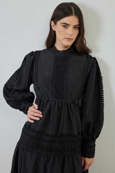 Hooopstore Μαύρο φόρεμα με δαντέλα με λεπτομέρειες