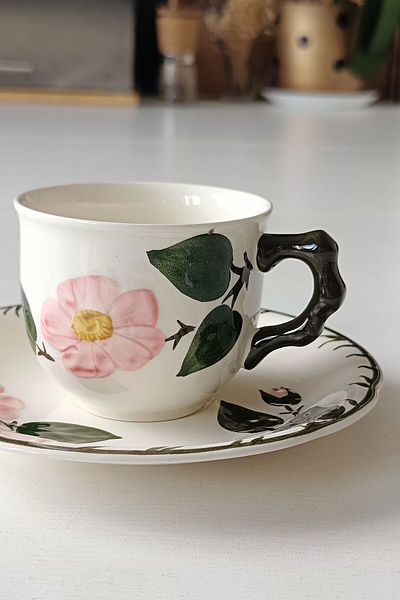 Villeroy & Boch Wild-Rose Teacup - Handmalerei Design