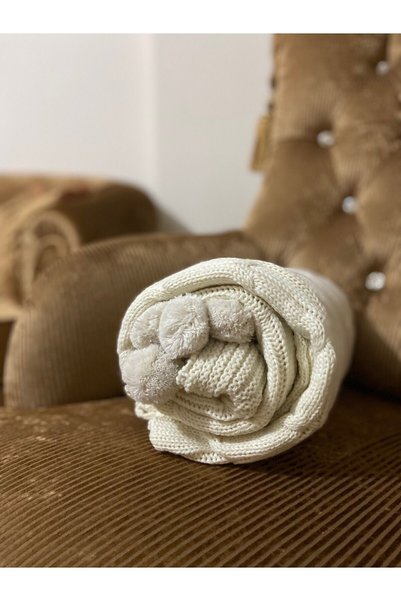 YGT Home Cream Colored Begonia 4 Pompom Braided 130X170 Knee Blanket - Sofa Shawl