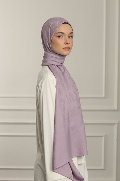 MAQ DESIGN Perry Crystal Jacquard Shawl