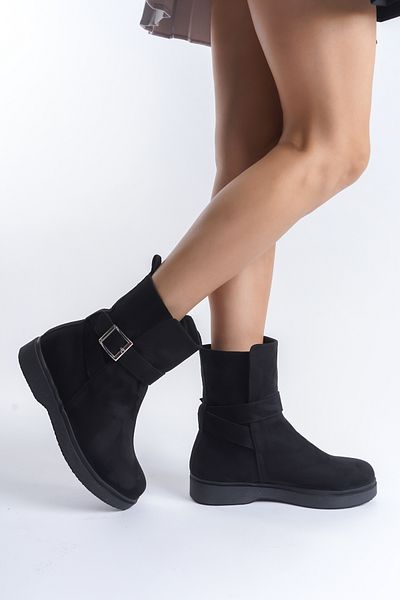 Shoesers Γυναικείες μπότες σουέτ - Ειδικό σχέδιο, οβάλ μύτη και λεπτομέρεια πόρπης