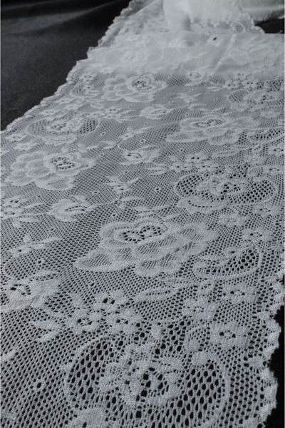 ÖZPAŞ TEKSTİL VE AKSESUAR Lycra Lace Μοτίβο Υάκινθου Υπόλευκο 16 εκ