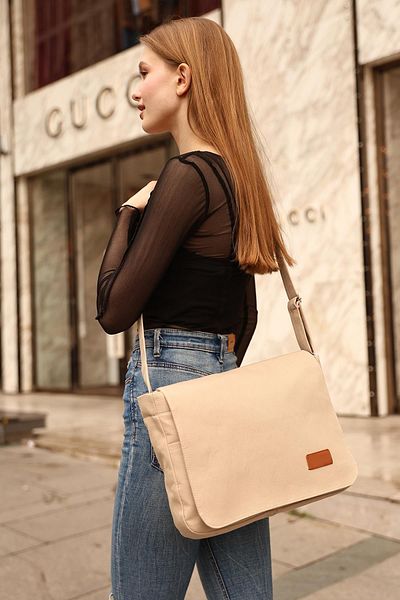Unique Women's Cream K8 Plain Postman Model 3 Compartment Strap Daily Unisex Shoulder Bag L:28 E:35 W:7