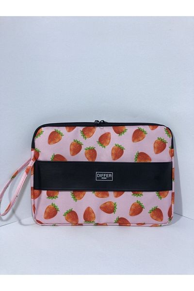 Differ 15.6 Inch Strawberry Patterned Macbook/laptop/notebook/tablet Case