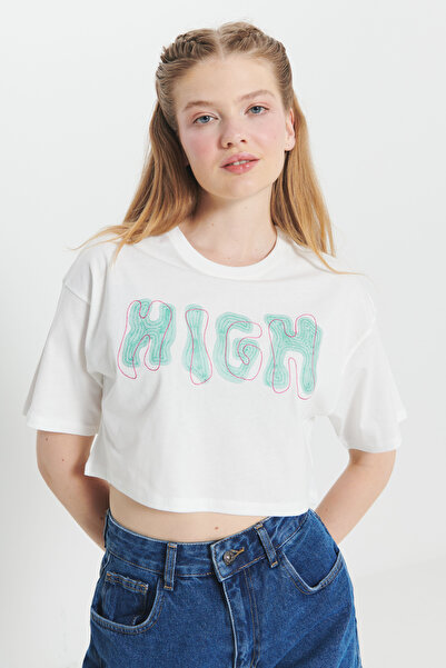 AC&Co / Altınyıldız Classics Ekru %100 Pamuk Oversize Fit Bol Kesim Bisiklet Yaka Baskılı Tişört