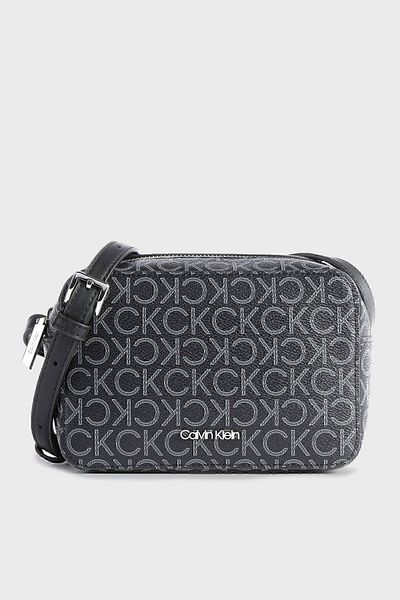 Calvin Klein Schwarze Umhängetasche für Damen – verstellbarer Riemen, stilvolles Design