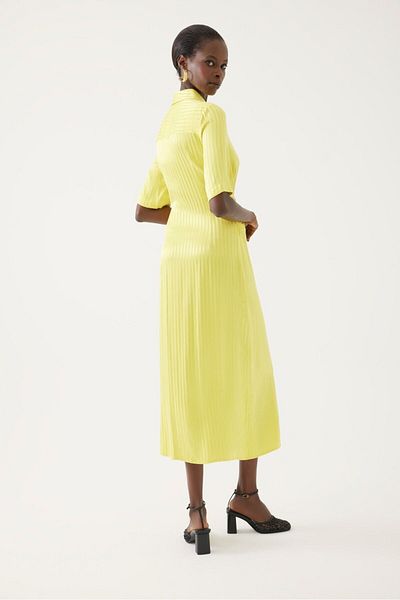 Exquise Rochie midi cu nasturi