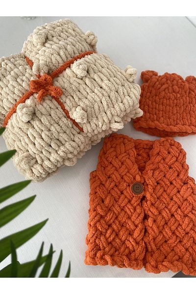 ÖRGÜCÜ DESİGN Orange Alize Puffy Baby Blanket Vest and Beanie Set