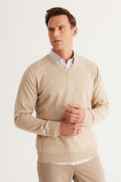 AC&Co / Altınyıldız Classics Beige Men's Knitwear Sweater - Anti-Pilling, V-Neck, Standard Fit