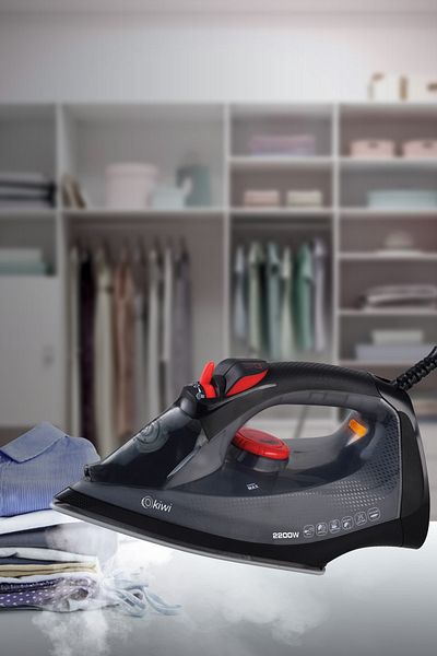 Kiwi KSI-6322 مكواة بخار ذكية بقاعدة سيراميك