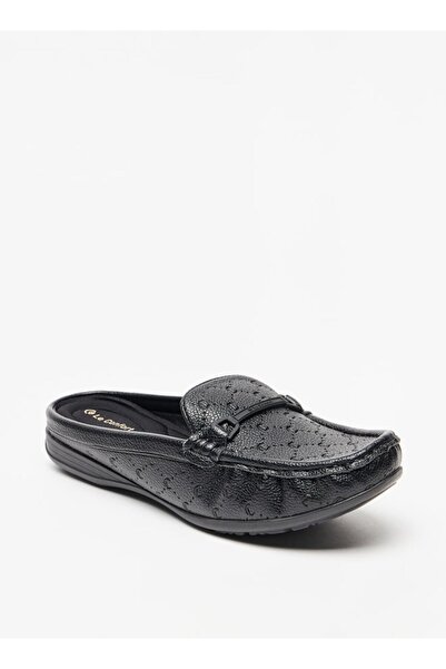 Le Confort حذاء سهل الارتداء منقوش عليه شعار الشركة