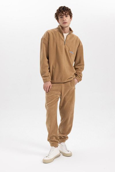 DeFacto Stand Collar Printed Fleece Sweatshirt - Comfort Fit A7466Ax23Au