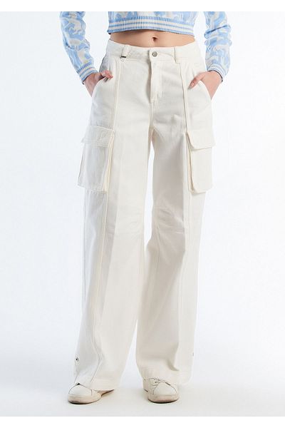 United Colors of Benetton Women's Cream 100% Cotton Loose Trousers with Logo Label on the Back and Patch Pocket