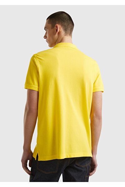 United Colors of Benetton Κίτρινο ανδρικό μπλουζάκι πόλο - κανονική εφαρμογή, κοντό μανίκι