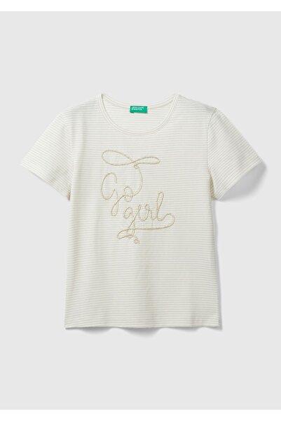 United Colors of Benetton Fata albă. Tricou cu decolteu lung și slim cu brode...