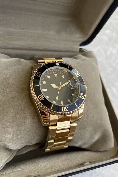Leerybee Black Premium Calendar Women's Wristwatch