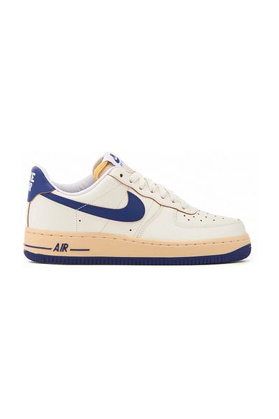 Nike Модел Air Force 1 07 - W Баскетболни обувки