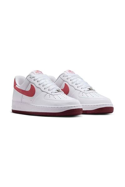 Nike Модель кросівок Air Force 1 07