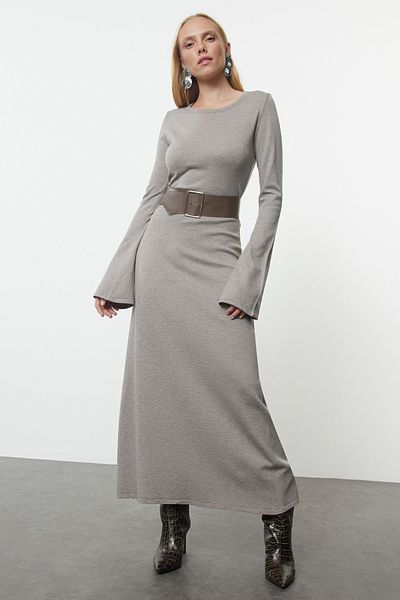Trendyol Collection Strick-Midikleid aus Nerz mit Gürtel - TWOAW25EL00034
