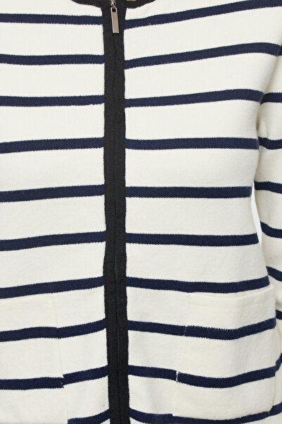 Trendyol Collection Ecru Knitwear Cardigan - Wide Fit, Soft Texture, Jacket Look Twoaw25Hi00311