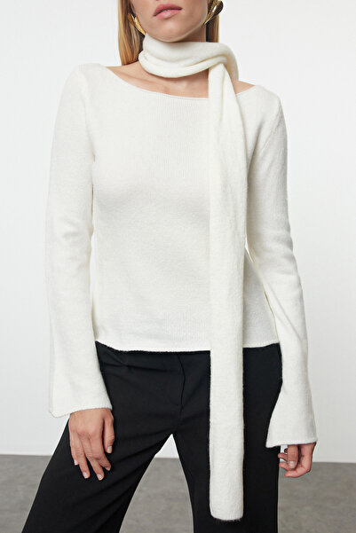 Trendyol Collection Svetr z jemného ecru pleteného úpletu – šála TWOAW25KZ00075