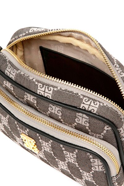 Pierre Cardin Graue Frau 05PO23K1670