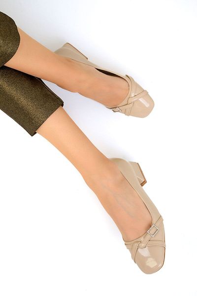 SOHO Beige Patent Leather Women's Classic Heeled Shoes - 19532