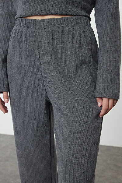 Trendyol Collection Anthracite Color - Wide Leg Knitted Set with Stand Collar and Shirring Detail TWOAW25AU00105