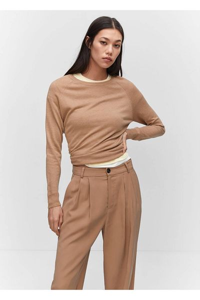 MANGO Woman Тънък трикотажен пуловер с кръгла яка