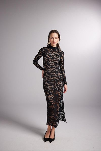 HOLLY LOLLY Turtleneck Nude bélelt hosszú ujjú csipke Naomi ruha fekete