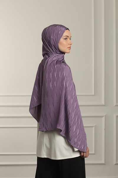 MAQ DESIGN Aura Silky Jacquard Shawl
