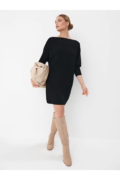 MAG FASHİON Rochie neagră din tricotaje cu mânecă liliac și gât barcă