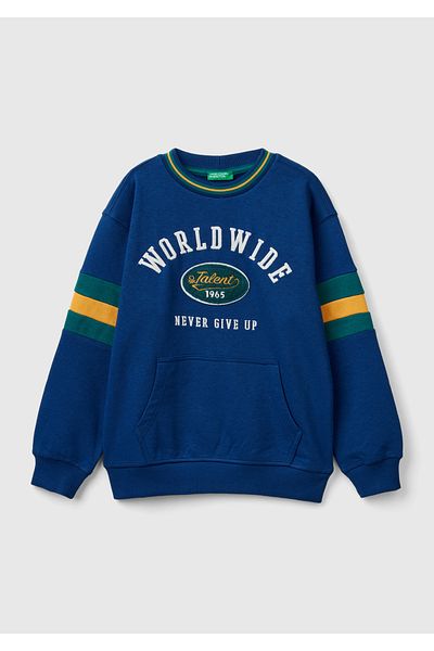 United Colors of Benetton Erkek Çocuk Saks Mavi Önü İşlemeli ve Kanguru Cepli Bisiklet Yaka Sweatshirt
