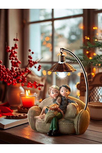 Sensoria Dekoratif Işıklı Masa Üstü Nostaljik Süs Eşyası Tatlı Aşıklar Sevgili Çift Biblo Sevgiliye Hediye