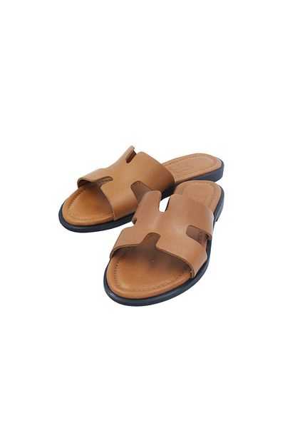 Eric Nurnberg Laura Tan Leather Slippers - Comfortable and Stylish Design