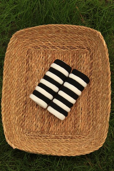 VEGA MODA Set de 20 de catarame pentru femei - alb-negru și prosop elastic