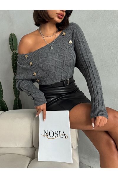 Nosia Boat Neck Diamond Patterned Buttoned Sweater