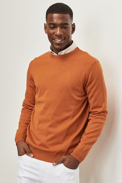 ALTINYILDIZ CLASSICS Strickpullover für Herren – Ziegelfarbe, Rundhalsausschnitt, Anti-Pilling, Standard-Passform