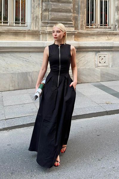 Swist Schwarzes Cris-Midikleid mit Reißverschluss und zwei Taschen für Damen