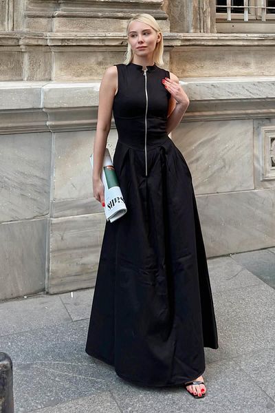Swist Schwarzes Cris-Midikleid mit Reißverschluss und zwei Taschen für Damen