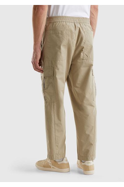 United Colors of Benetton Ανδρικό παντελόνι Khaki Cargo - 100% βαμβάκι, με τσέπες και κορδόνι στη μέση